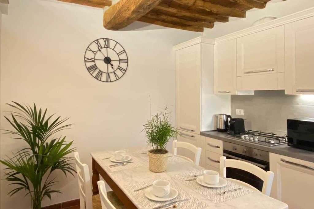 Relax&Business Wi-Fi, Tv Hd, Parcheggio Gratuito Villa Capannori Buitenkant foto